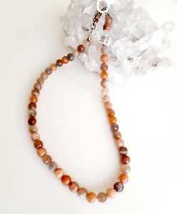 KUVARS,AY TAŞI KOLYE