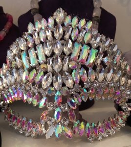 Kristal Taşlı Maske