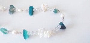 Yeşil sağlık kolyesi.