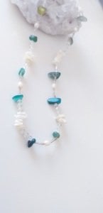 Yeşil sağlık kolyesi.