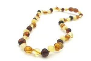 Kehribar bebek kolyesi