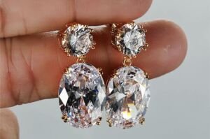 ANGEL. İRİ  TAŞLI  KRİSTAL KÜPE